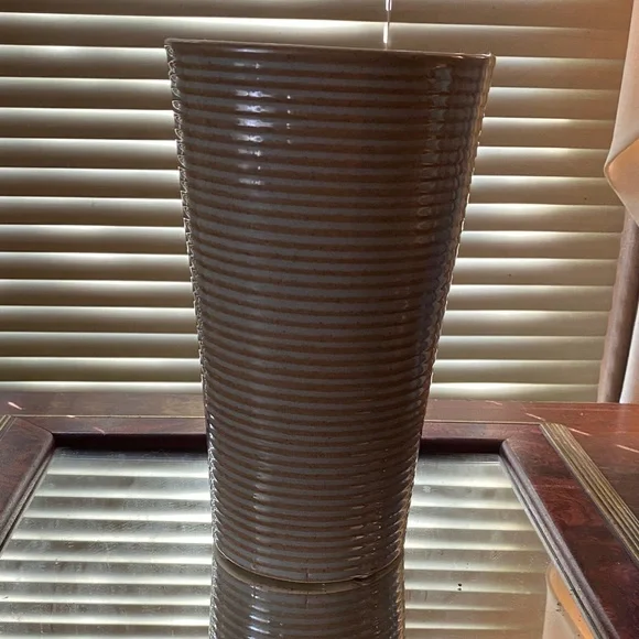 Elegant Brown Ribbed Vase - Picture 1 of 5